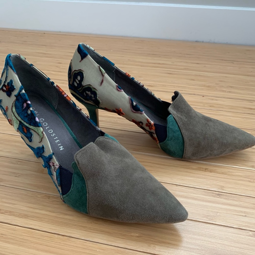 Lori Goldstein Velvet Suede Tapestry Pointed Toe Heels 8.5